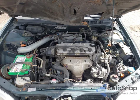 2000 Honda Accord 2.3 Se z USA, uszkodzony, nr VIN 1HGCG5671YA090468